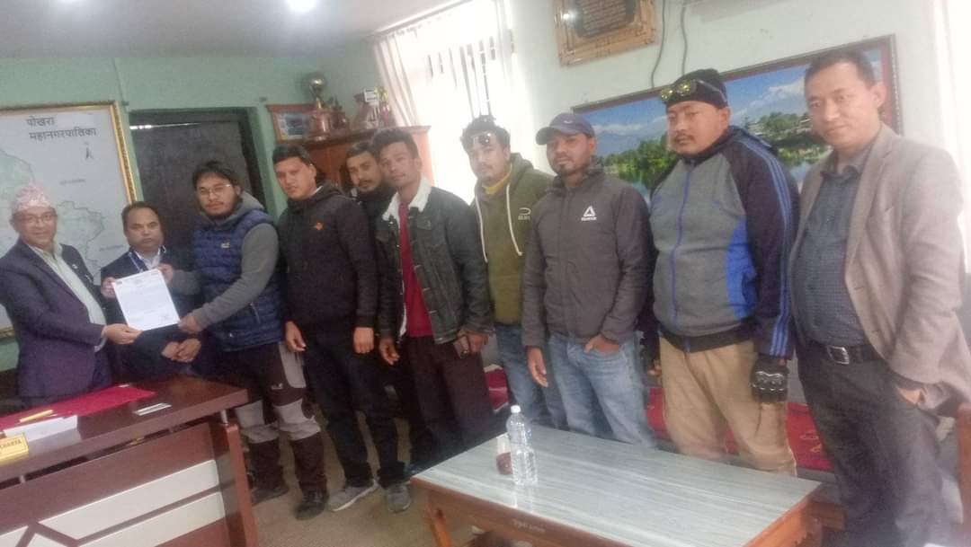 ठेकेदार कम्पनिलाई युवा संगठन नेपाल कास्कीको कारबाहीको चेतावनी