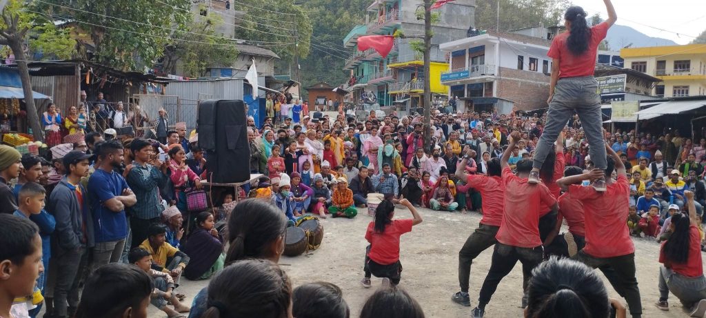 प्रतिगामी शक्तिको साथ छोडेर जनताको पक्षमा आउन प्रचण्डलाई आग्रह