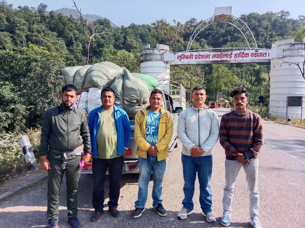 नेकपा सेती ब्युरो र युवा संगठनले भूकम्प प्रभावित जिल्लामा पठायो ५५ हजार नगदसहित राहत सामाग्री