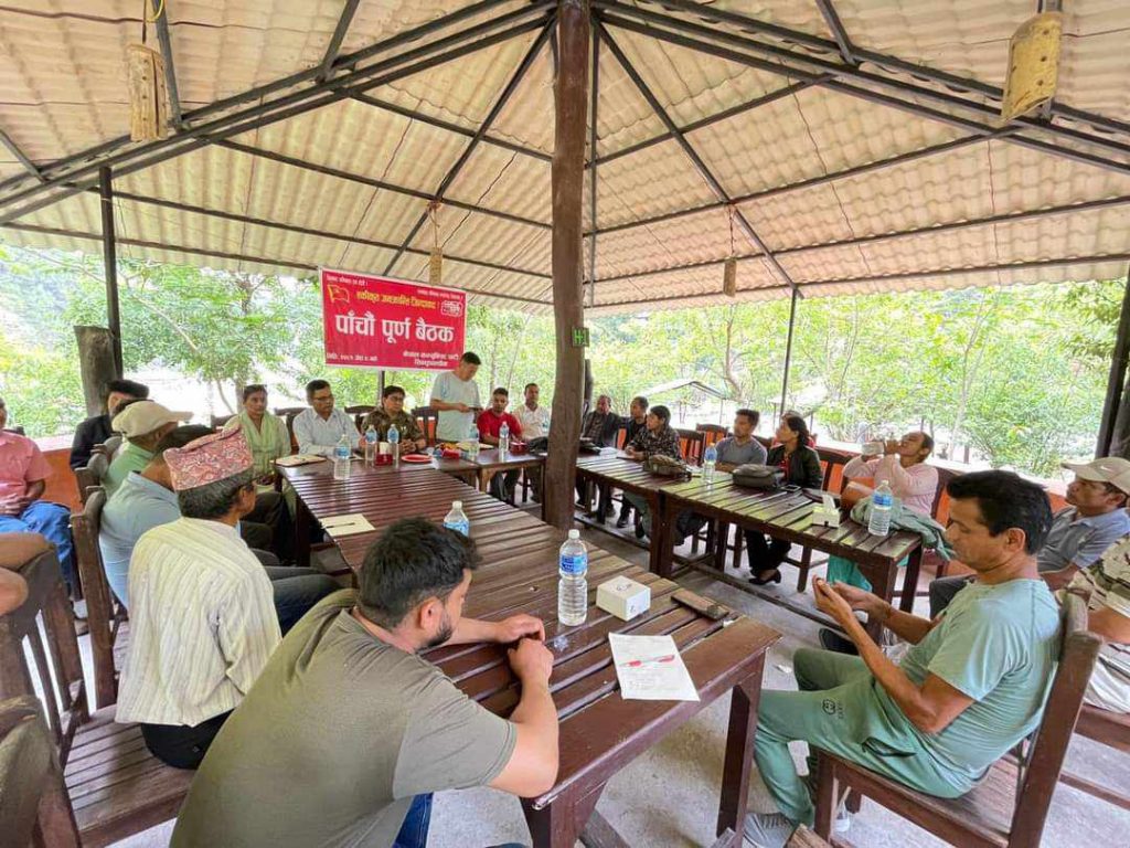 नेकपा सिन्धुपाल्चोकको ५औं पूर्ण बैठक महत्त्वपूर्ण निर्णय गर्दै सम्पन्न