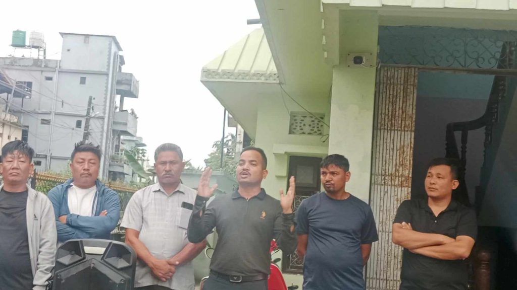अध्यारो कुनामा बसेर जनयुद्धको मर्म विरुद्ध षड्यन्त्र नगरियोस् : सुमनसिंह सी