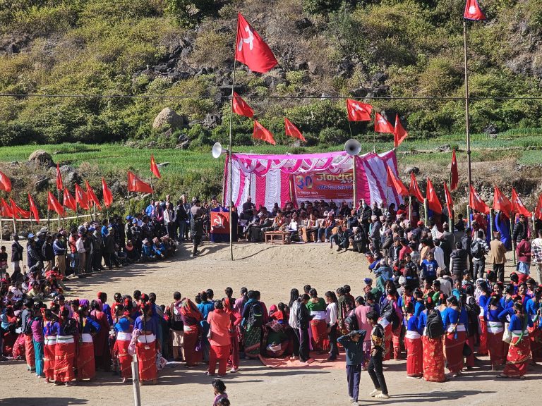 अछाममा संयुक्त जनयुद्ध दिवस: जनयुद्धको सपना पूरा गर्न माओवादीहरुको एकतामा जाेड