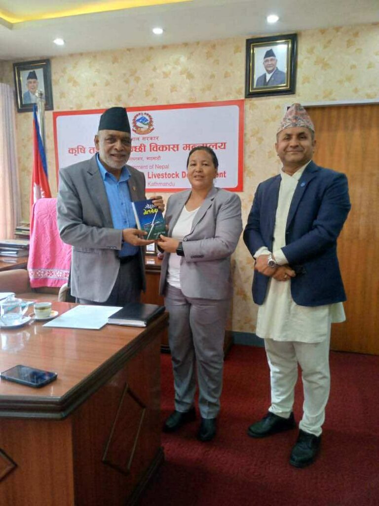 कृषि मन्त्री रामनाथ अधिकारीसँग नेकपा नेता शिलु सीको भेटवार्ता